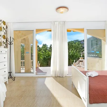 Villa- Cora Lloret de Mar