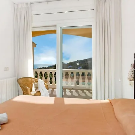 Villa- Cora Villa